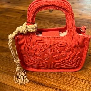 Vince Canute Oriel Camuto